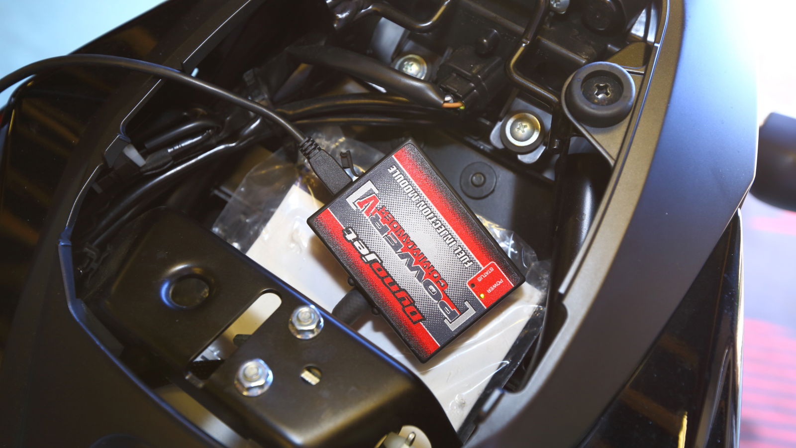 Power Commander fit GSX-S750